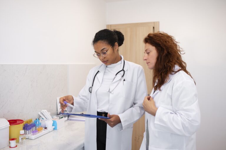 side-view-doctors-working-together